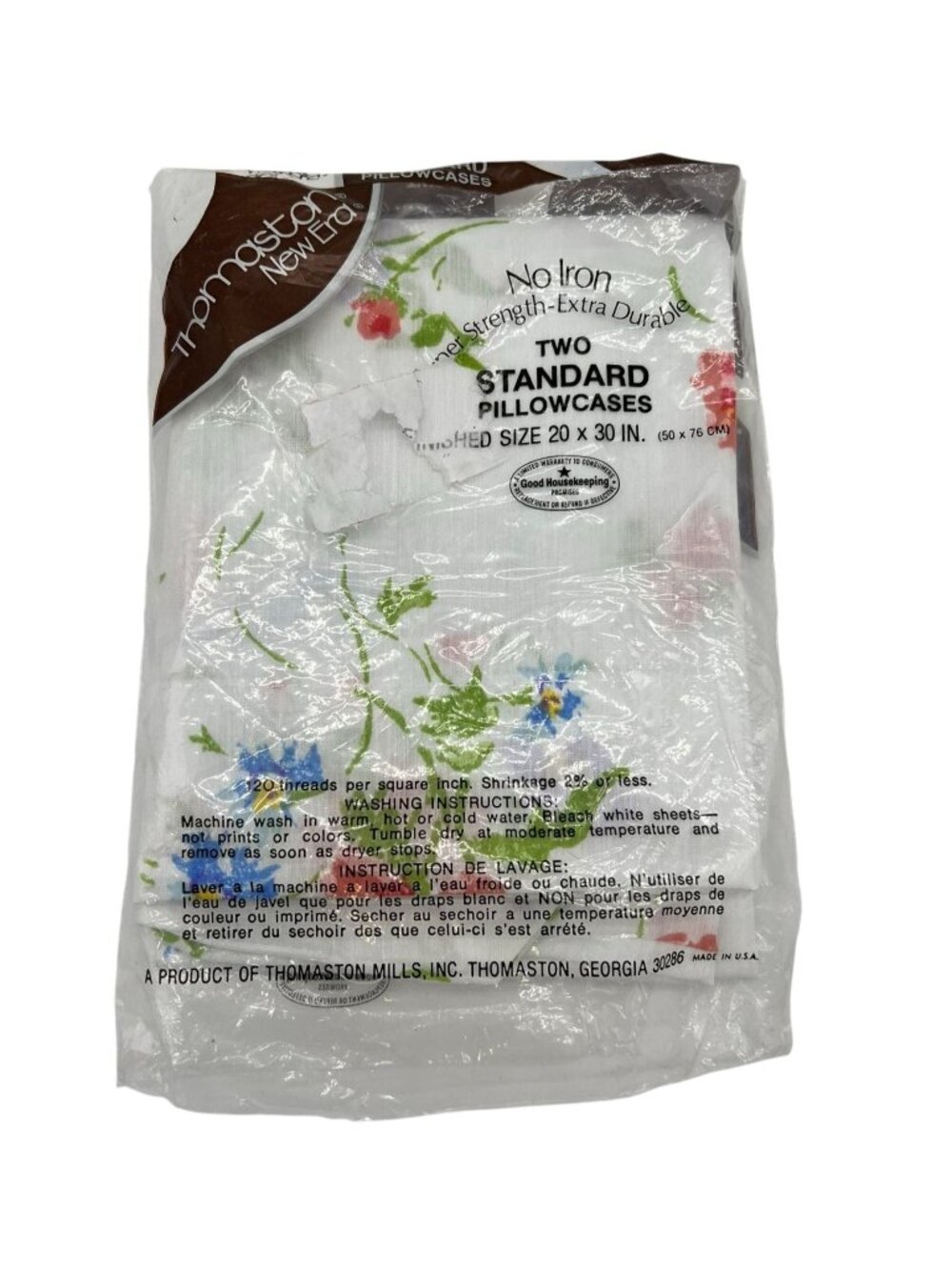 NEW Thomaston Mills No Iron Two Standard Floral Pillowcases White Floral Classic